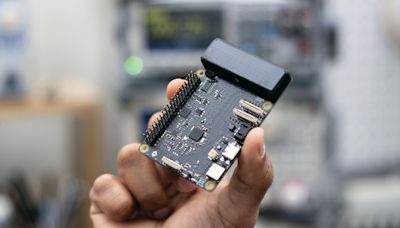 Particle launches Tachyon, a Snapdragon powered single-board computer with its own AI accelerator