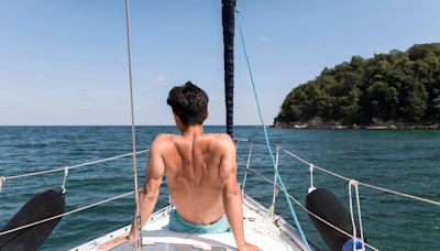 El vídeo viral del verano: un grupo de amigos la lía en Mallorca en un barco alquilado