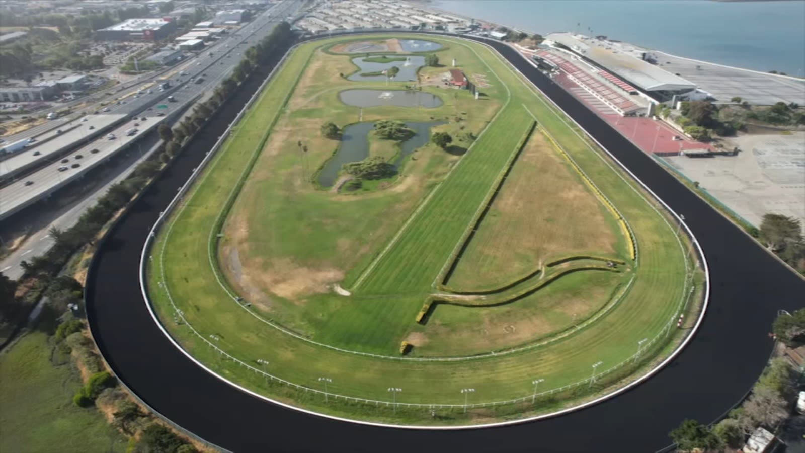 Final weekend of horse races at historical Golden Gate Fields begins before permanent closure