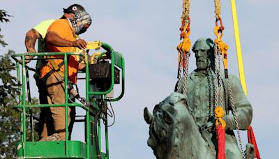 Virginia school board to vote on restoring names of Confederate leaders to schools