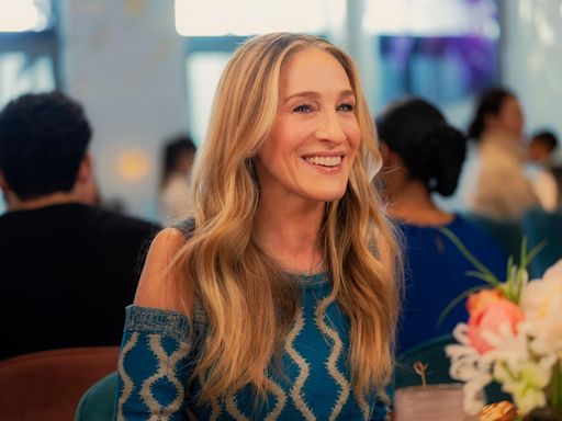 See Sarah Jessica Parker Begin Filming ‘AJLT’ Season 3