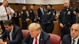 Julgamento de Trump chega à fase final com denúncia de conspiração nas eleições de 2016 e ataques contra testemunha-chave
