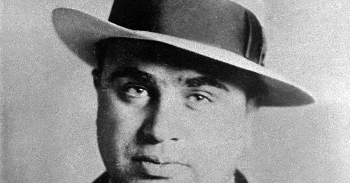 Opinion: The puzzling allure of Al Capone's pistol