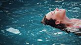 Natación en piscinas climatizadas durante el embarazo: ejercicios y beneficios