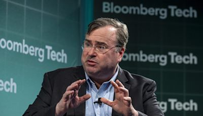 LinkedIn’s cofounder slams Trump social network Truth Social’s ‘absurd’ $6 billion valuation