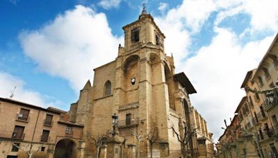 El pueblo de Navarra que ha conquistado a Carlos Herrera durante el Camino de Santiago