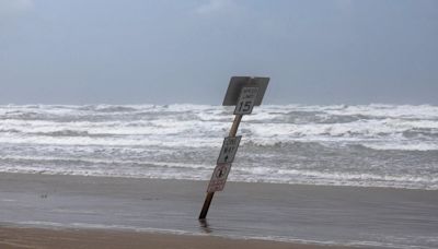 El huracán Beryl tocó tierra en Texas con una peligrosa marejada ciclónica y fuertes vientos