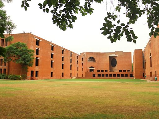 IIM Ahmedabad introduces quotas for admissions into PhD programme, here’s what the 2025 advertisement reads