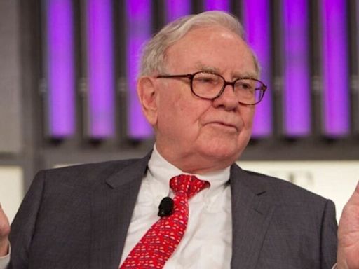 Oracle Of Omaha Sends A Warning? Buffett's Aggressive Bank Of America Stock Sales Raise Eyebrows