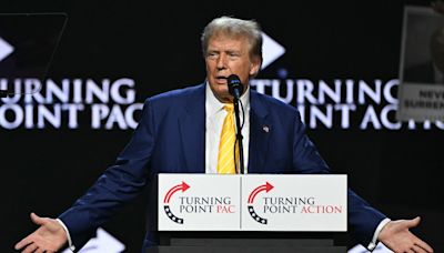 Trump supporters taken away on stretchers after waiting in 102-degree heat