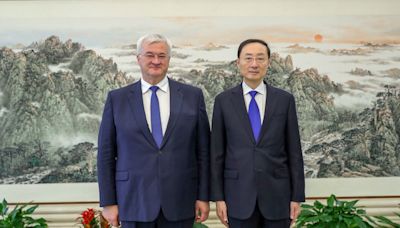 Chinese, Ukrainian ministers meet days after Zelensky slams Beijing over Russia relations