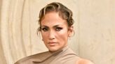 Jennifer Lopez Returns to LA After Hamptons Vacation Without Wedding Ring - E! Online