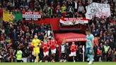 Man United Shares Drop as Investors Weigh Glazers Staying