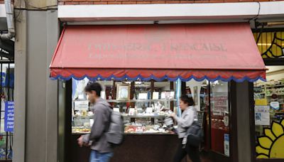 Secreto a voces, la pequeña patisserie artesanal de aires parisinos en la que nunca puede faltar la tarta Tatin: “Vienen a buscarla desde muy lejos”