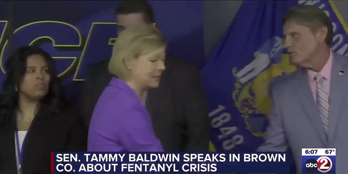 Sen. Tammy Baldwin speaks with law enforcement on Wisconsin’s fentanyl and opioid crisis