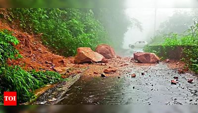Kerala: Widespread destruction as rains continue in Malabar | Kozhikode News - Times of India