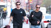 El look básico de Dua Lipa para una cita romántica con su novio, el actor Callum Turner, en Nueva York