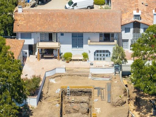 Jennifer Aniston renovations underway on Montecito mansion