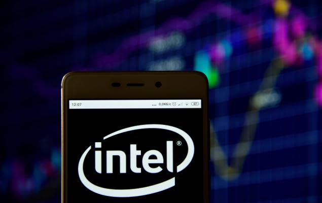 Will Soft Data Center Revenues Mar Intel (INTC) Q1 Earnings?