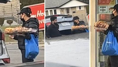 ‘I wont be buying from Tim hortons again’: Customer catches Tim Hortons workers unloading donuts from van. There’s just 1 problem