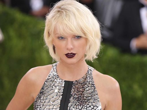 The Evolution of Taylor Swift's Hair Showcased by 15 of Her Best Looks