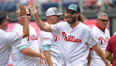 Philadelphia Phillies Legend Goes Viral At Kentucky Derby