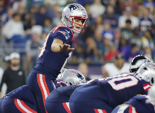 There is going to be a lot of pressure — and soon — for the Patriots to play Drake Maye, and other thoughts - The Boston Globe