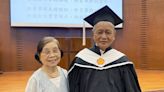 手寫9萬字論文！教部退休副統計長周義祥89歲拿碩士