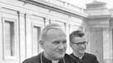 Primer ministro polaco defiende a San Juan Pablo II