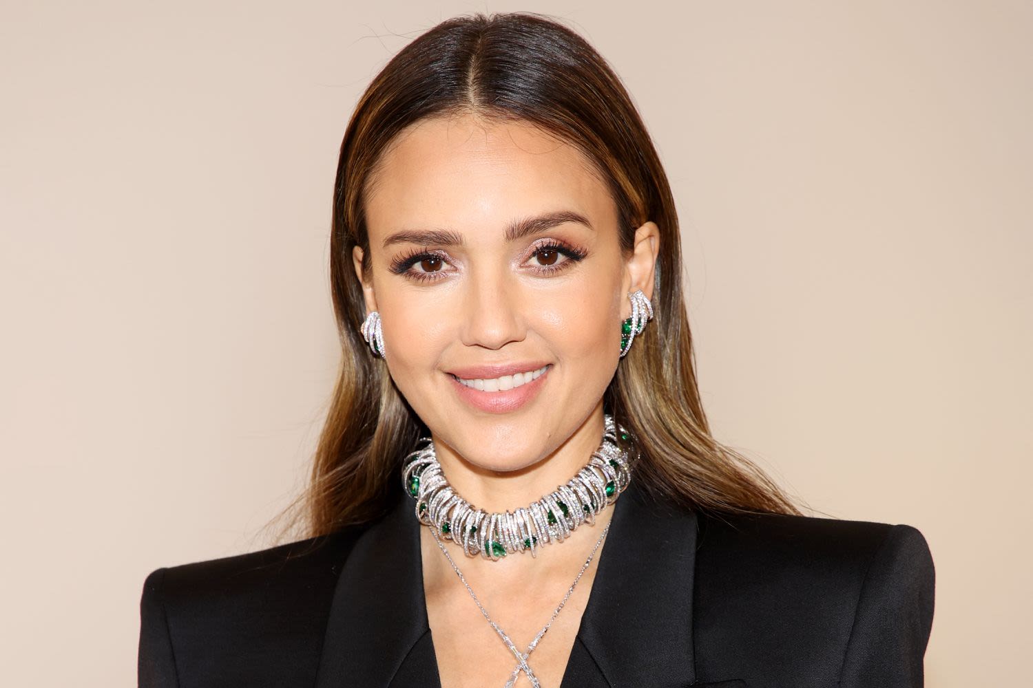 Jessica Alba Carried a $275 Raffia Bag Twice This Month — and It’s a Stylish Alternative to Leather Purses