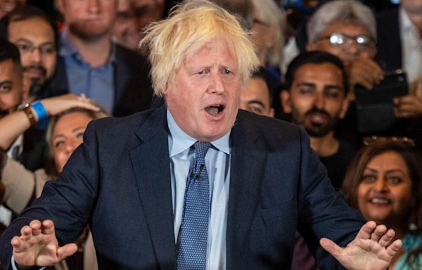 Boris Johnson warns UK 'on road to serfdom' as Starmer plots new Brexit deal