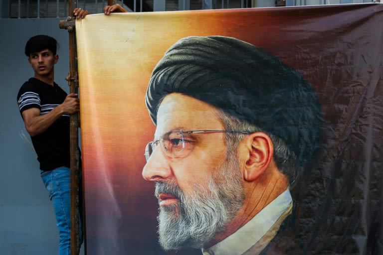 US says Iran sought help over president crash