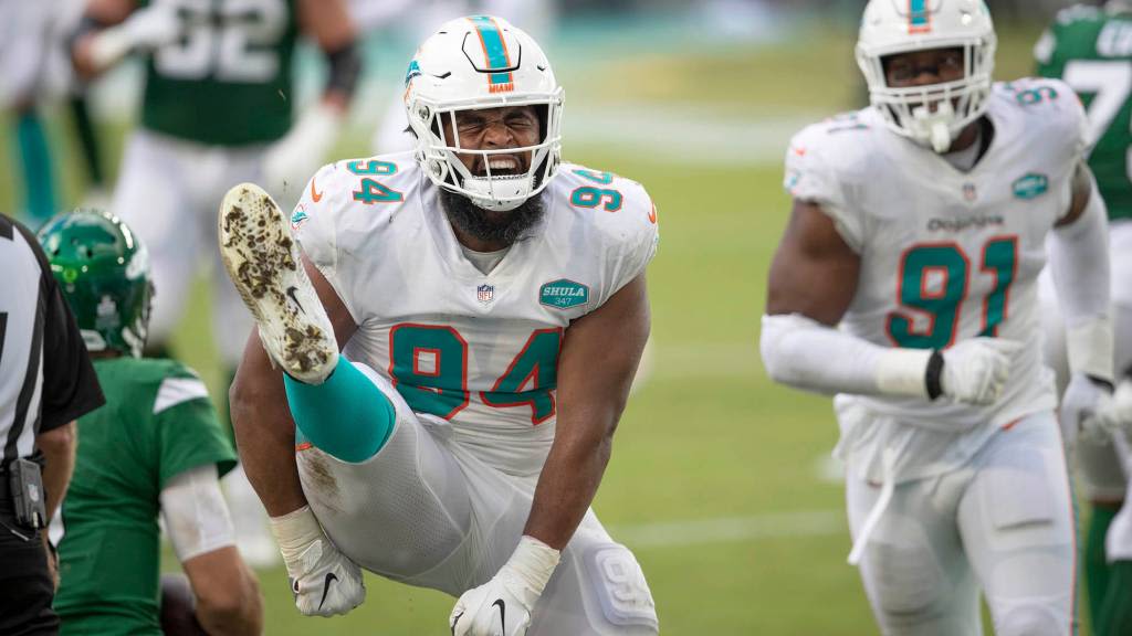 Raiders DT Christian Wilkins ranked as the No. 6 DT by NFL execs and coaches