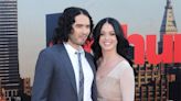 Katy Perry gritó y huyó alguna vez de un doble de Russell Brand