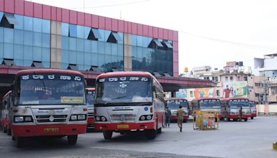 Pay hike, clearance of arrears for KSRTC employees demanded - Star of Mysore