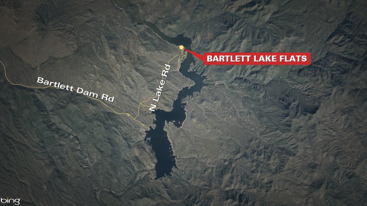 Recovery efforts underway at Bartlett Lake Flats after man goes underwater