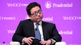 Mortgage rates could fall below 5% next year, emboldening US consumers and allowing banks to 're-liquify,' Fundstrat's Tom Lee says