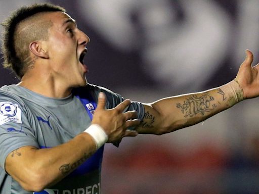 El goleador insolente que divide al fútbol chileno