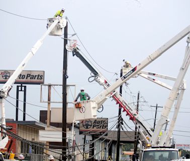 A third of Hurricane Beryl deaths in Texas were caused by heat. Victims' relatives say they should still be alive.