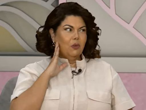 Fabiana Karla faz confissão em estreia no SBT: "Não me preparei"