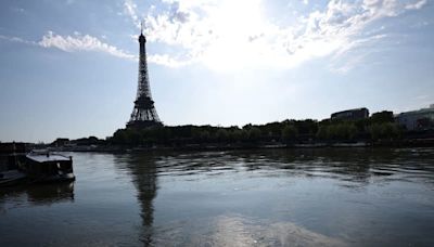 German open water swimmer Beck sick after competition in River Seine