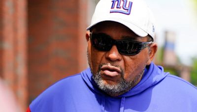 Giants Coach Adding Responsibilities in Search of 'Cohesive' Pass Rush