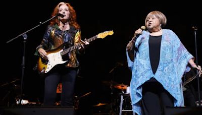 Mavis Staples Celebrates 85th Birthday With Chris Stapleton, Bonnie Raitt, Jackson Browne, More In L.A. [Photos/Videos]