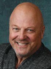 Michael Chiklis