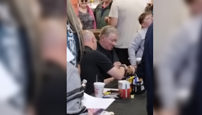 Photos: Fans meet William Shatner at this NE Ohio spot