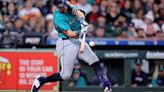 Cal Raleigh homers to lift Mariners past Astros