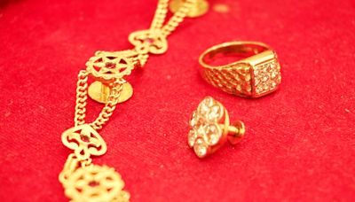 Gold Sales May See 15% Growth On Customs Duty Cut, Says Senco’s Suvankar Sen