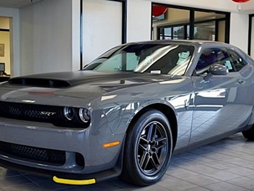 This Dodge Dealer Is Still Asking $120,000 Over MSRP For a Challenger Demon 170