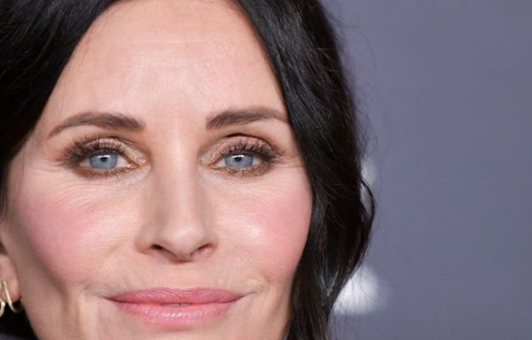 Courteney Cox Shares Rare Pic of Boyfriend And It’s Showing Some Major PDA