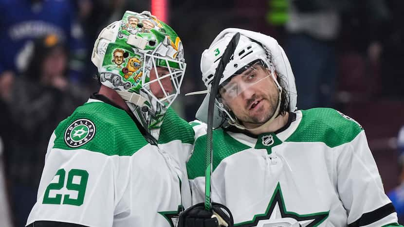 Stars defenseman Chris Tanev exits Game 4 after blocking shot off right foot